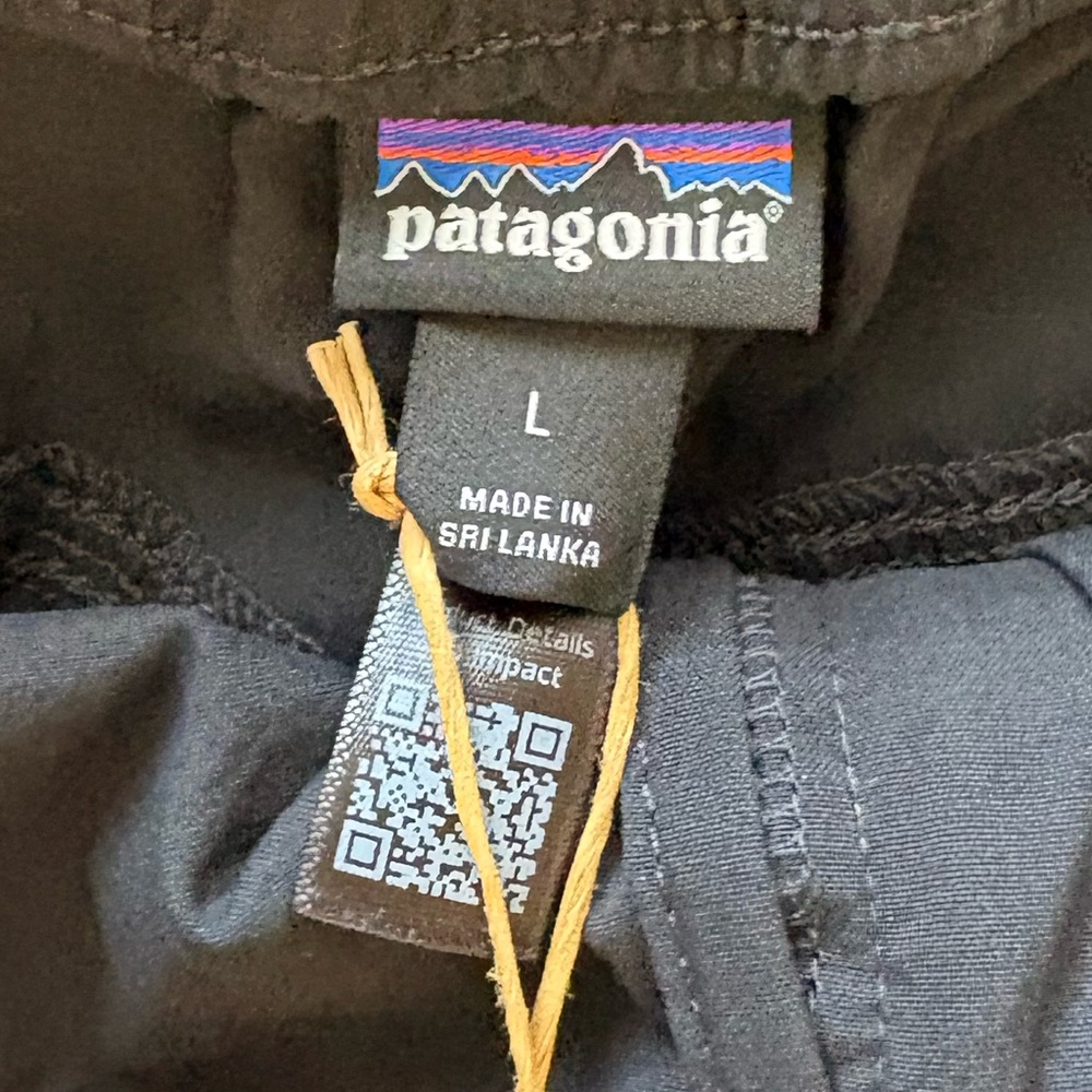 NWT Patagonia Women's Outdoor Everyday Skort. Size Large. - Picture 9 of 10
